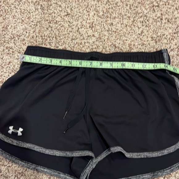 Under Armour Shorts - Picture 4 of 5